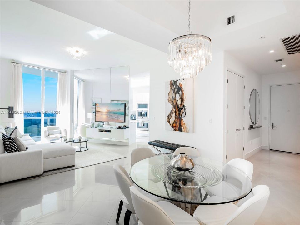 Active With Contract: $1,300,000 (2 beds, 2 baths, 1435 Square Feet)