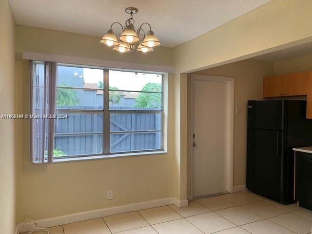 Active With Contract: $189,900 (2 beds, 1 baths, 938 Square Feet)