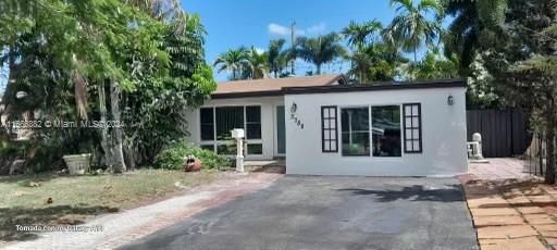 最近售出: $565,000 (4 贝兹, 2 浴室, 1204 平方英尺)