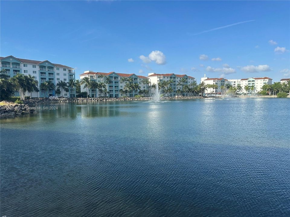 Recently Rented: $4,950 (4 beds, 2 baths, 2266 Square Feet)