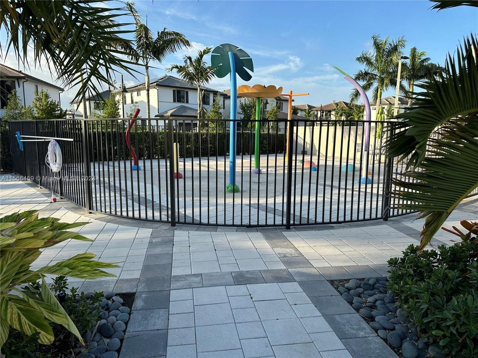 Recently Rented: $4,950 (4 beds, 2 baths, 2266 Square Feet)