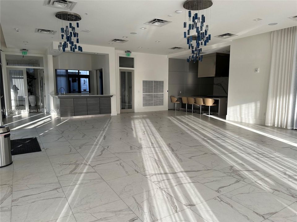 Recently Rented: $4,950 (4 beds, 2 baths, 2266 Square Feet)