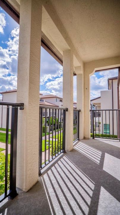 Recently Rented: $4,950 (4 beds, 2 baths, 2266 Square Feet)