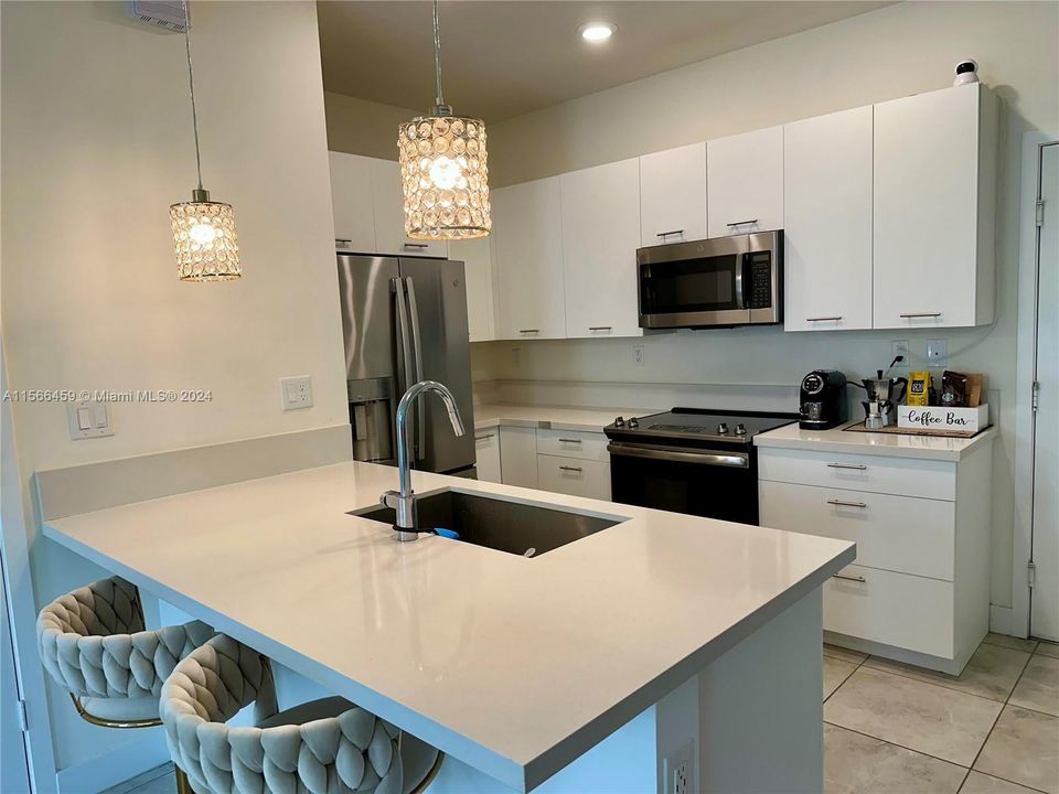 Recently Rented: $4,950 (4 beds, 2 baths, 2266 Square Feet)