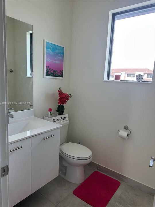 Recently Rented: $4,950 (4 beds, 2 baths, 2266 Square Feet)