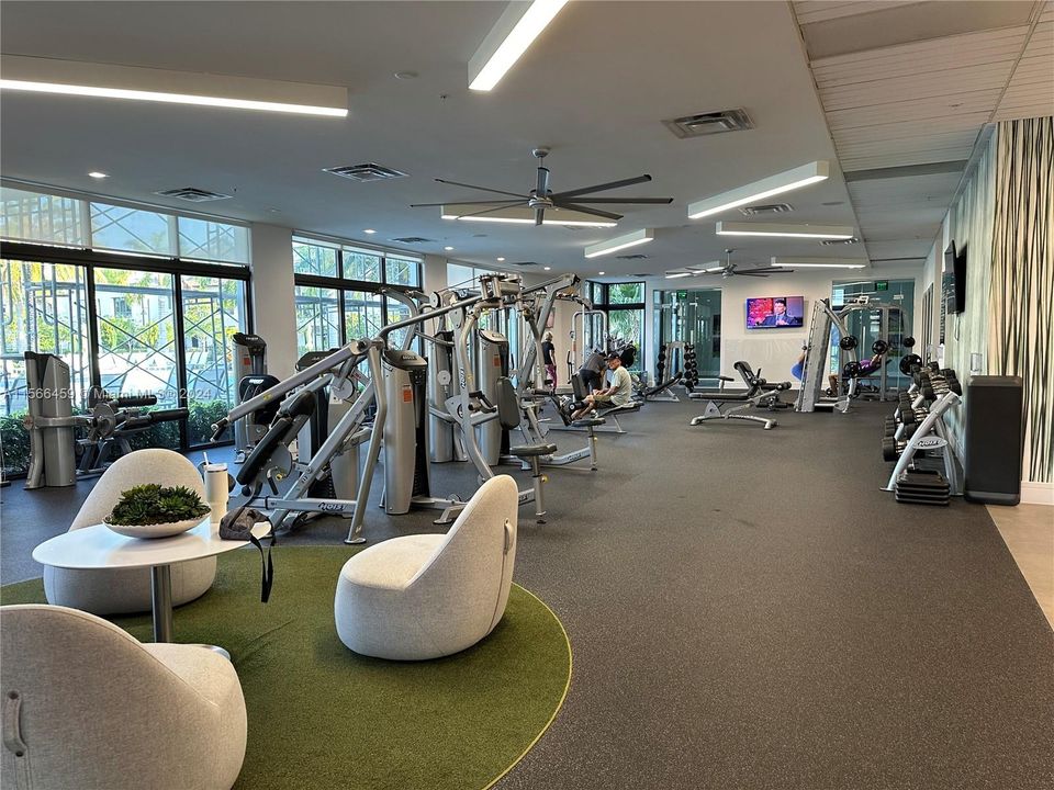 Recently Rented: $4,950 (4 beds, 2 baths, 2266 Square Feet)