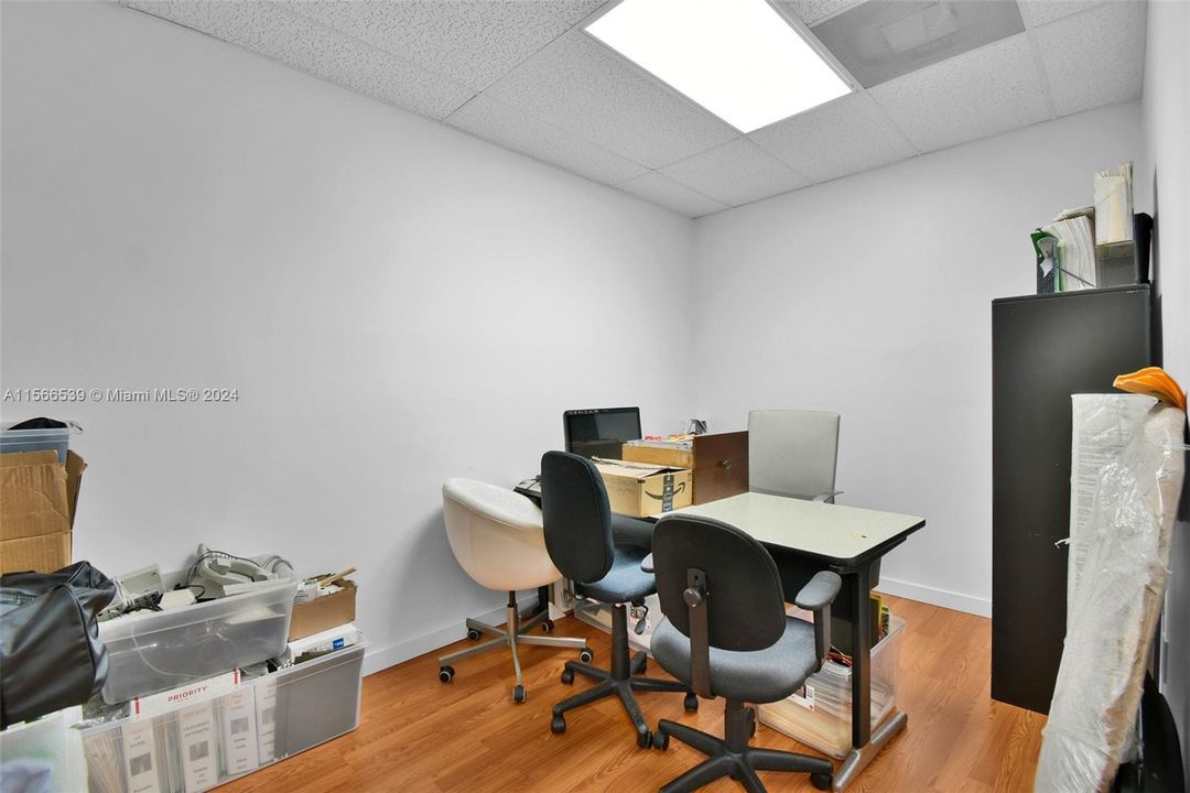 Third Closed office space/cowork