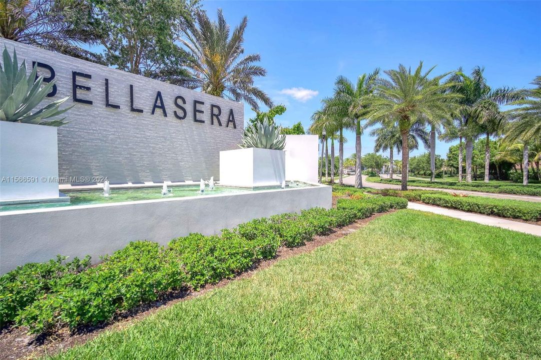 Recently Sold: $715,000 (4 beds, 3 baths, 2583 Square Feet)