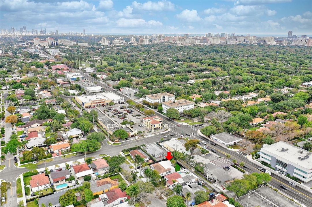 Recently Sold: $799,000 (3 beds, 2 baths, 1015 Square Feet)