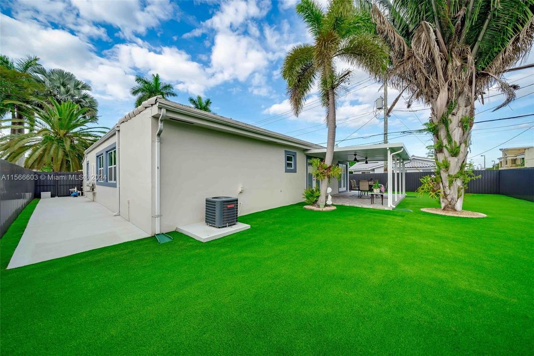 Recently Sold: $799,000 (3 beds, 2 baths, 1015 Square Feet)