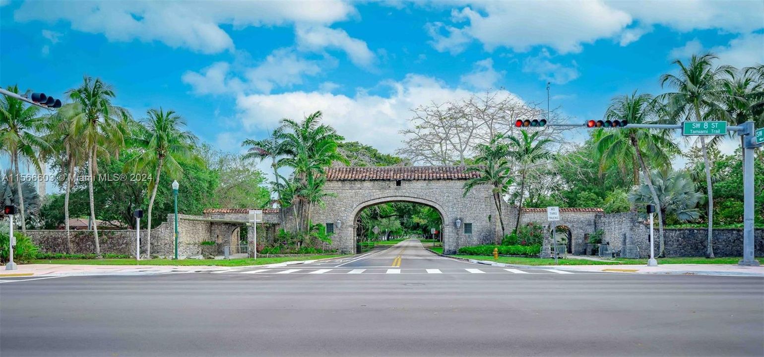 Recently Sold: $799,000 (3 beds, 2 baths, 1015 Square Feet)