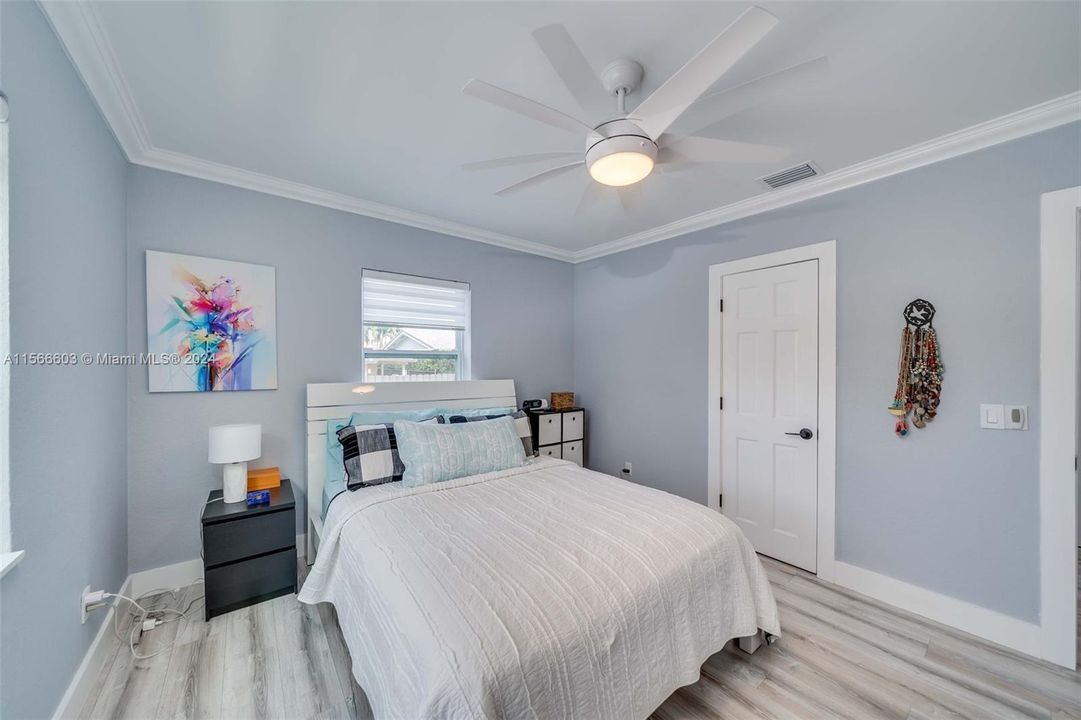 Recently Sold: $799,000 (3 beds, 2 baths, 1015 Square Feet)