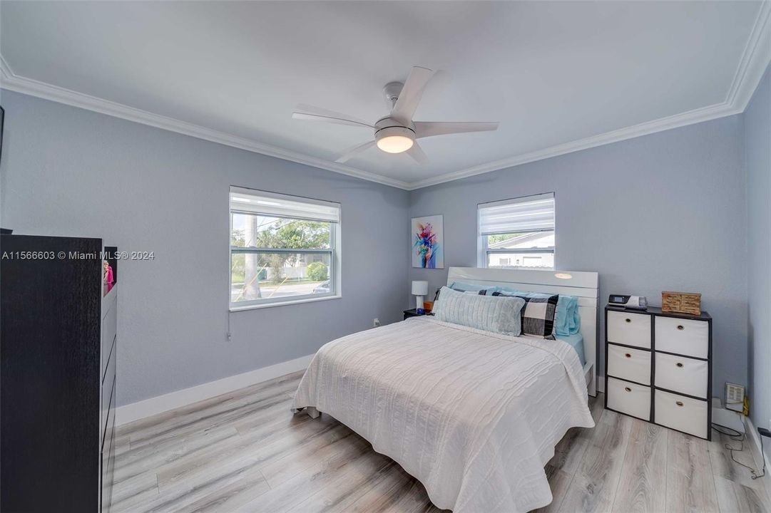 Recently Sold: $799,000 (3 beds, 2 baths, 1015 Square Feet)