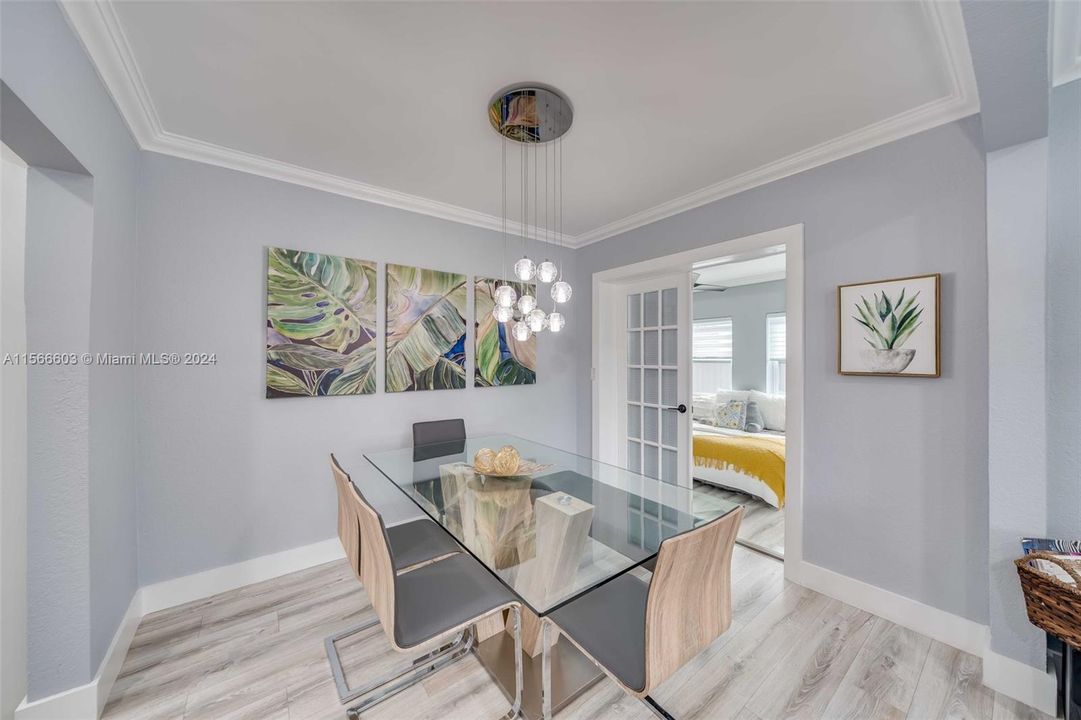Recently Sold: $799,000 (3 beds, 2 baths, 1015 Square Feet)
