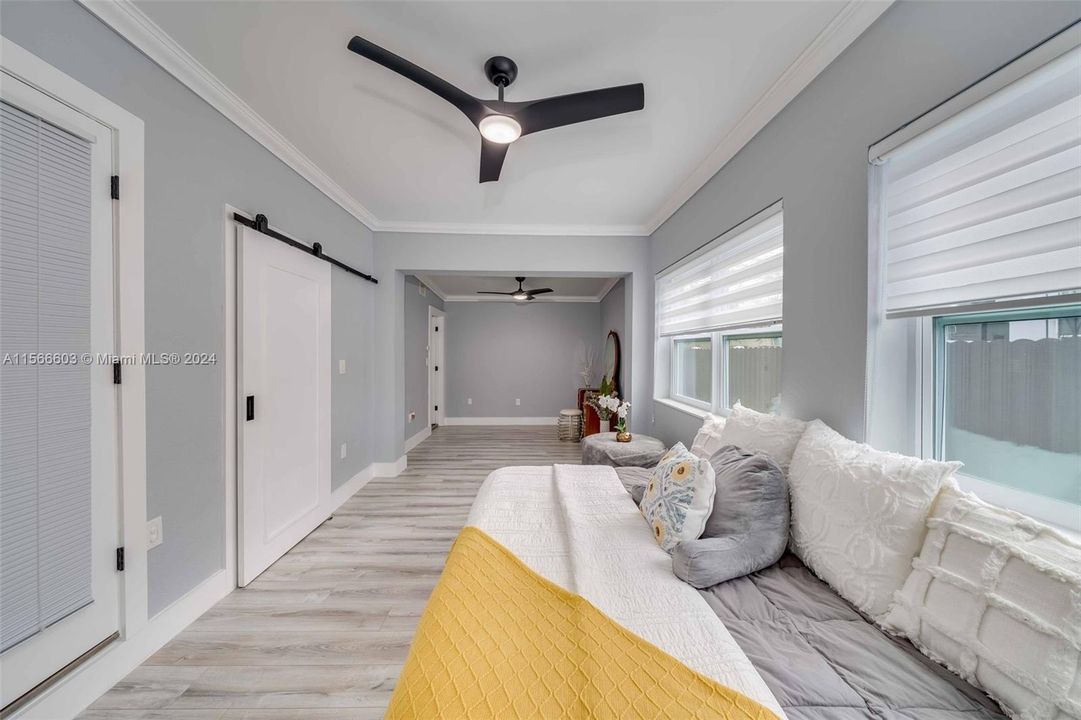 Recently Sold: $799,000 (3 beds, 2 baths, 1015 Square Feet)