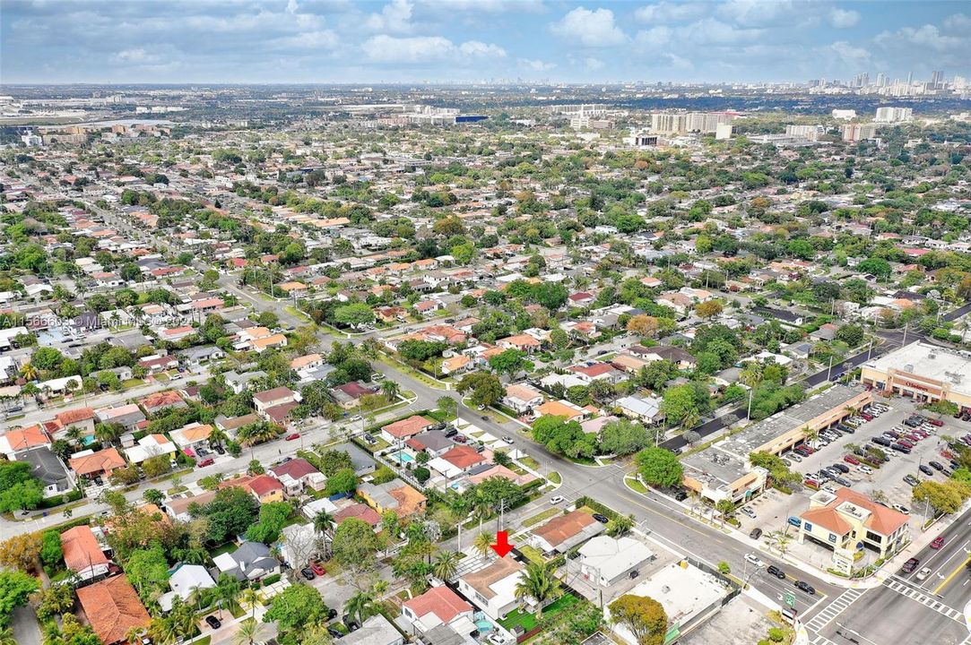 Recently Sold: $799,000 (3 beds, 2 baths, 1015 Square Feet)