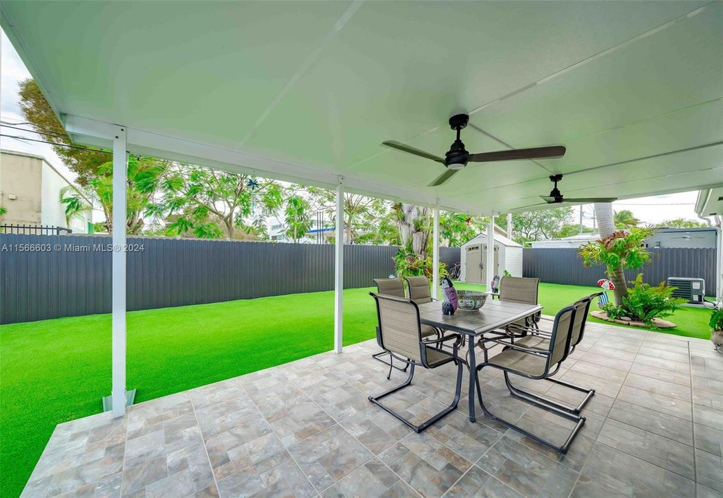 Recently Sold: $799,000 (3 beds, 2 baths, 1015 Square Feet)