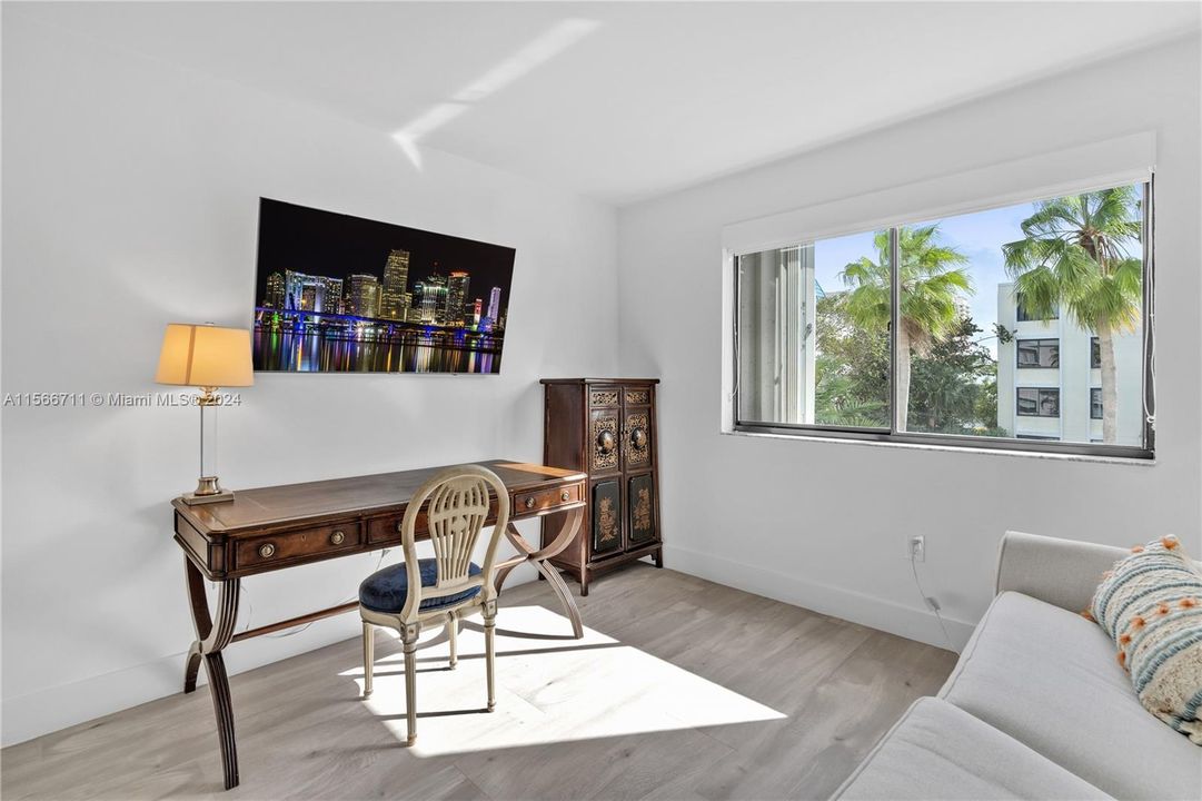 Active With Contract: $4,500 (2 beds, 2 baths, 1058 Square Feet)