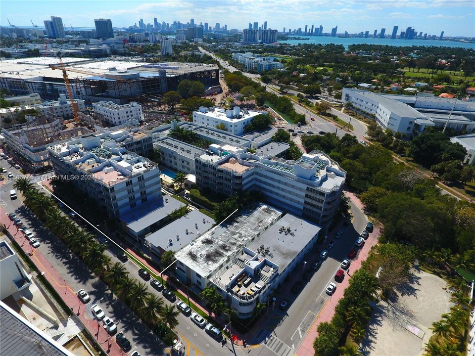 Recently Rented: $3,300 (1 beds, 1 baths, 692 Square Feet)