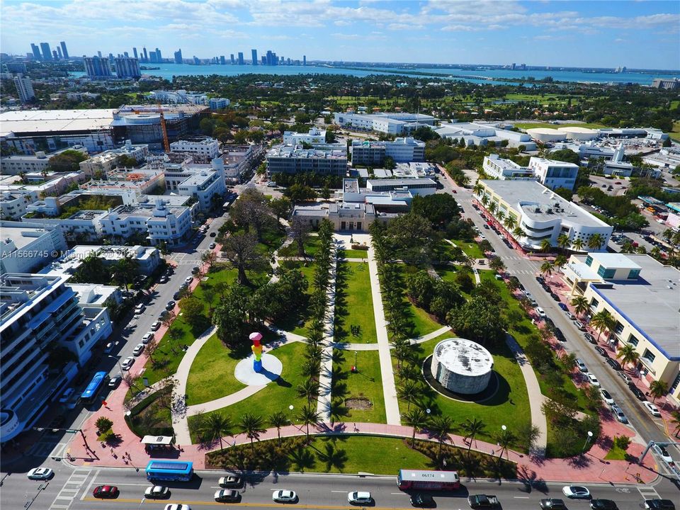 Recently Rented: $3,300 (1 beds, 1 baths, 692 Square Feet)