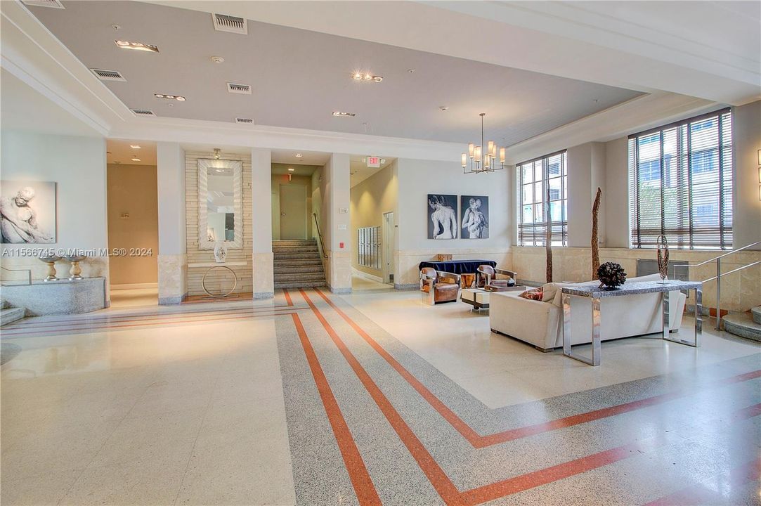 Recently Rented: $3,300 (1 beds, 1 baths, 692 Square Feet)