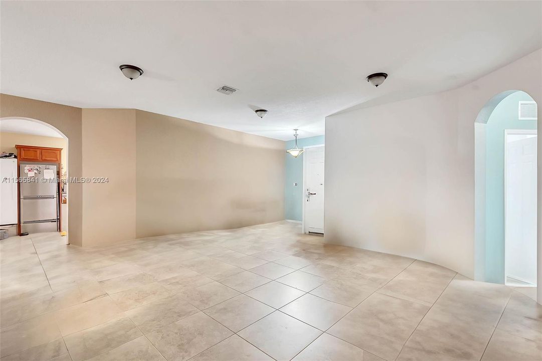 For Sale: $720,000 (4 beds, 2 baths, 2156 Square Feet)