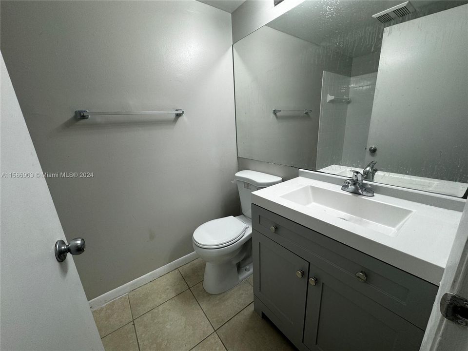 Recently Rented: $1,900 (1 beds, 1 baths, 615 Square Feet)