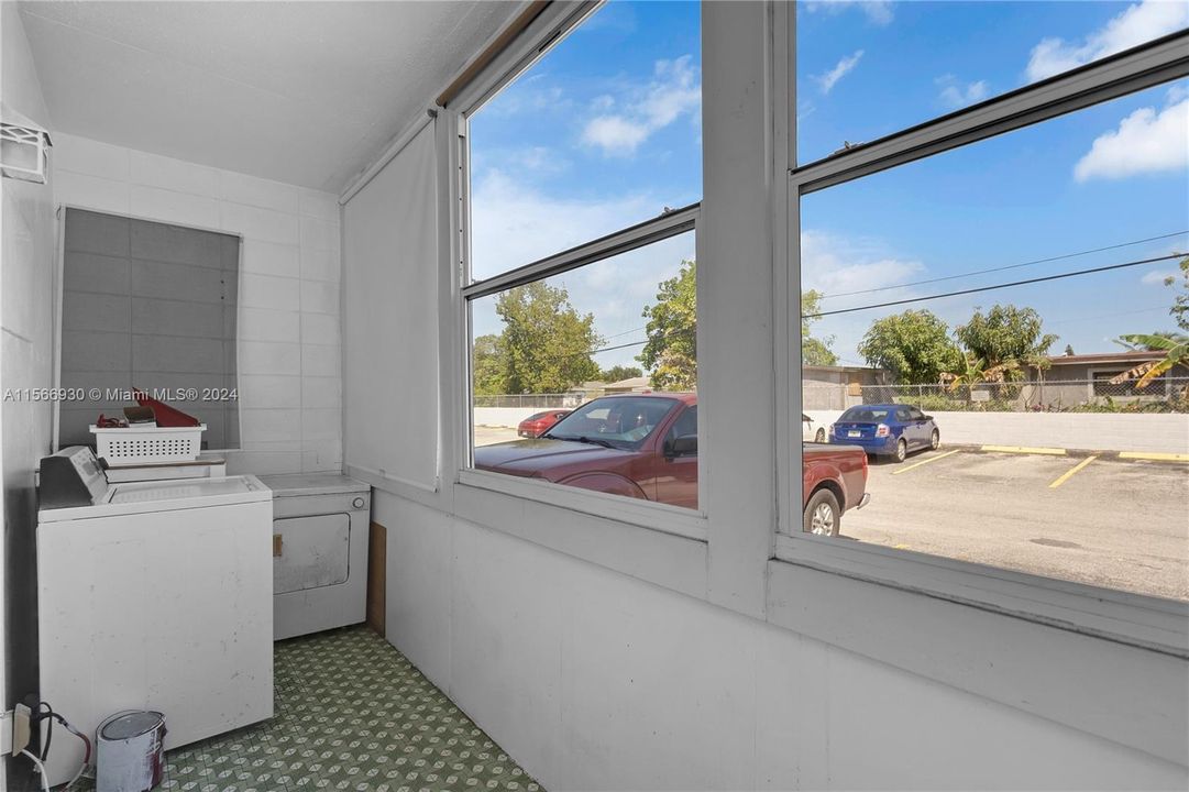 For Sale: $88,000 (1 beds, 1 baths, 620 Square Feet)