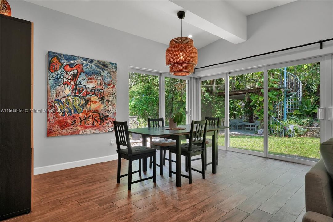 Active With Contract: $1,195,000 (3 beds, 2 baths, 1588 Square Feet)
