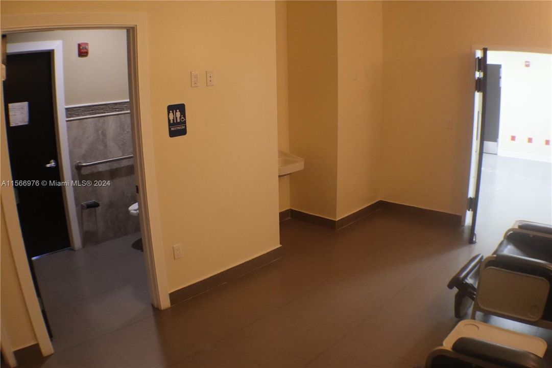 Недавно арендовано: $16,500 (0 спален, 0 ванн, 0 Квадратных фут)