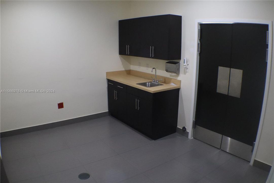 Недавно арендовано: $16,500 (0 спален, 0 ванн, 0 Квадратных фут)