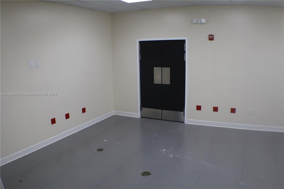 Недавно арендовано: $16,500 (0 спален, 0 ванн, 0 Квадратных фут)