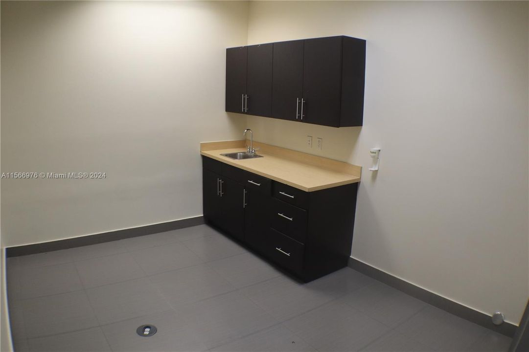 Недавно арендовано: $16,500 (0 спален, 0 ванн, 0 Квадратных фут)