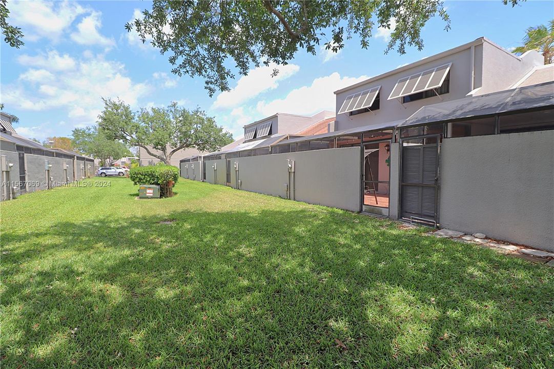 Recently Sold: $455,000 (3 beds, 2 baths, 1672 Square Feet)