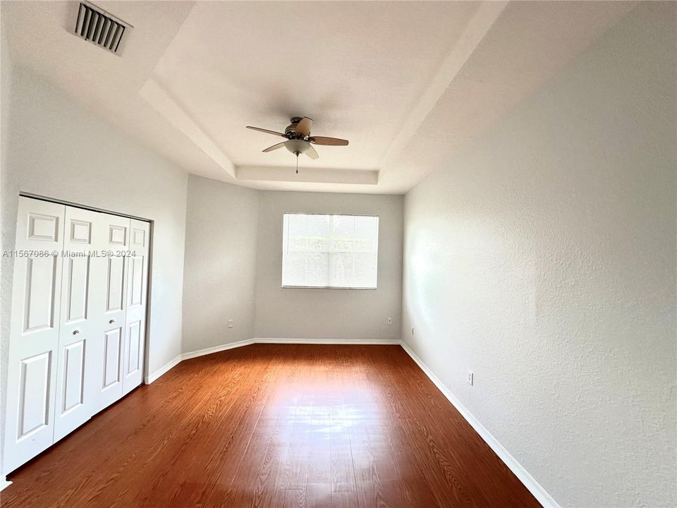 Recently Rented: $2,900 (3 beds, 2 baths, 1502 Square Feet)