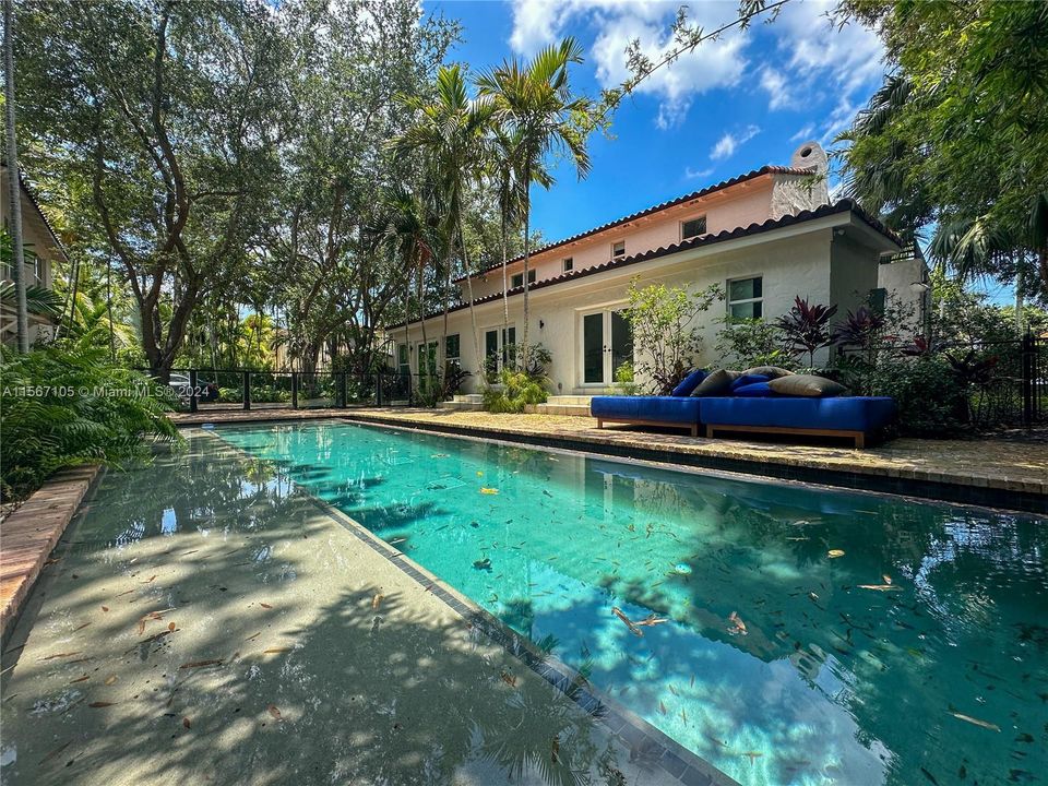 For Sale: $6,950,000 (7 beds, 7 baths, 4822 Square Feet)