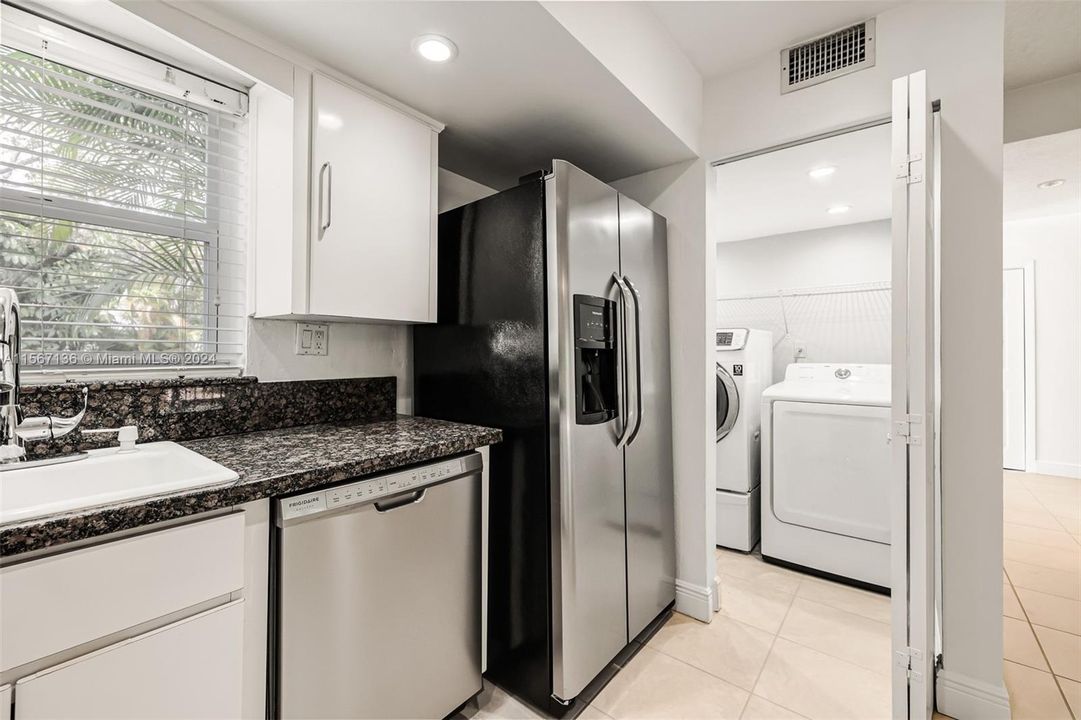 For Sale: $739,000 (3 beds, 2 baths, 1972 Square Feet)
