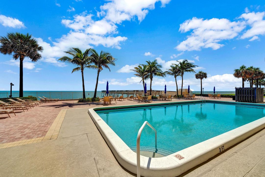 Seaquay Oceanfront Pool