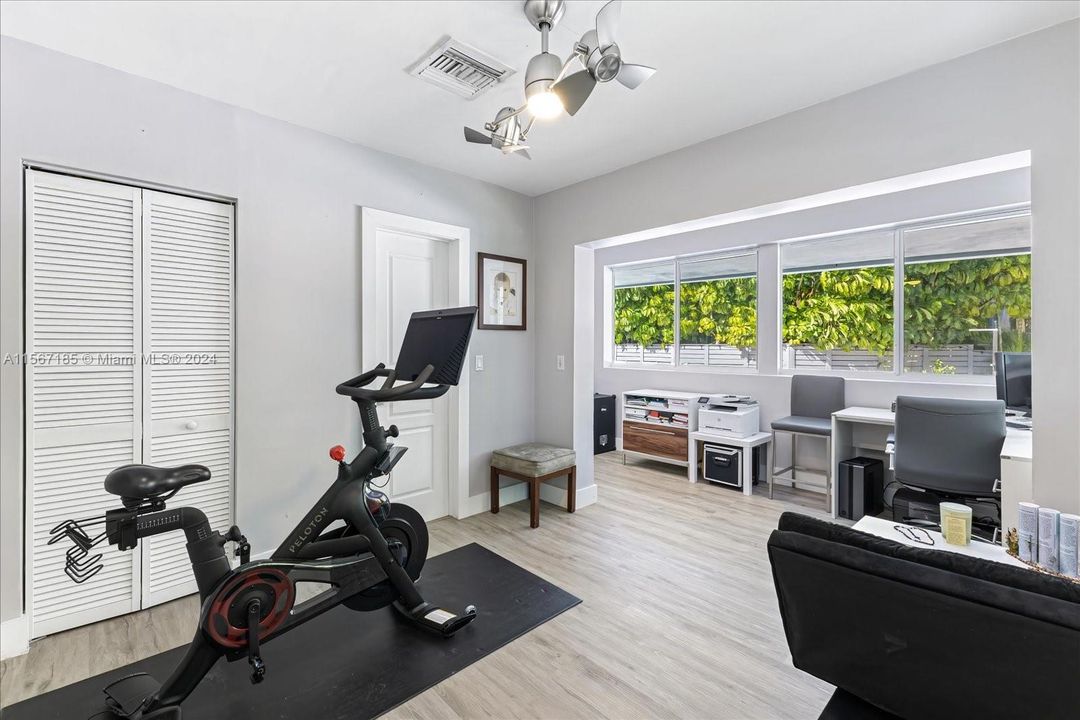 Active With Contract: $2,650,000 (4 beds, 3 baths, 2110 Square Feet)