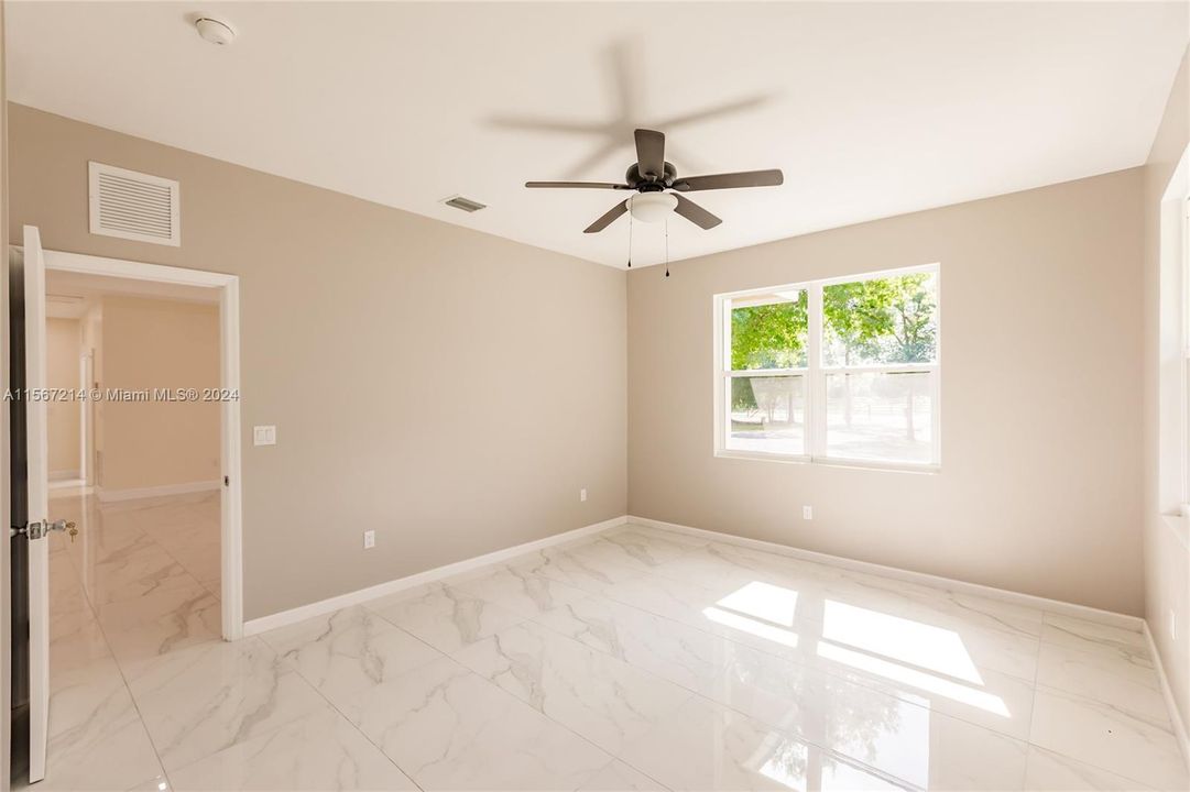 Active With Contract: $439,000 (3 beds, 3 baths, 2028 Square Feet)