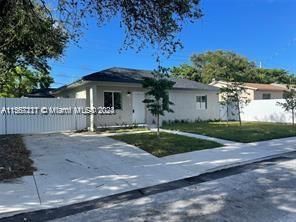 Active With Contract: $599,000 (5 beds, 3 baths, 1812 Square Feet)