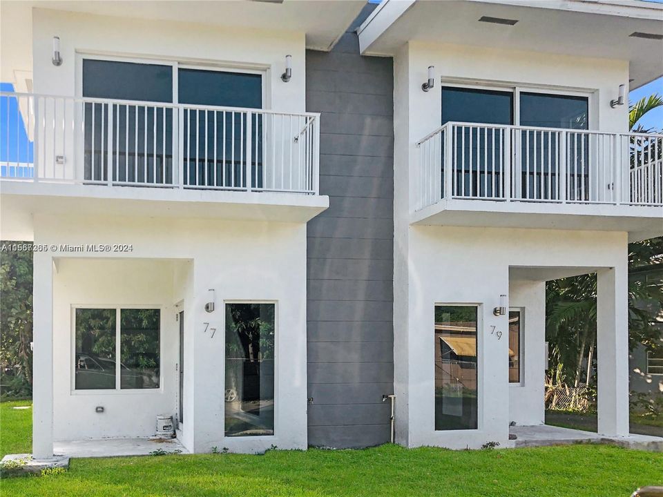 Recently Rented: $3,200 (3 beds, 2 baths, 1227 Square Feet)