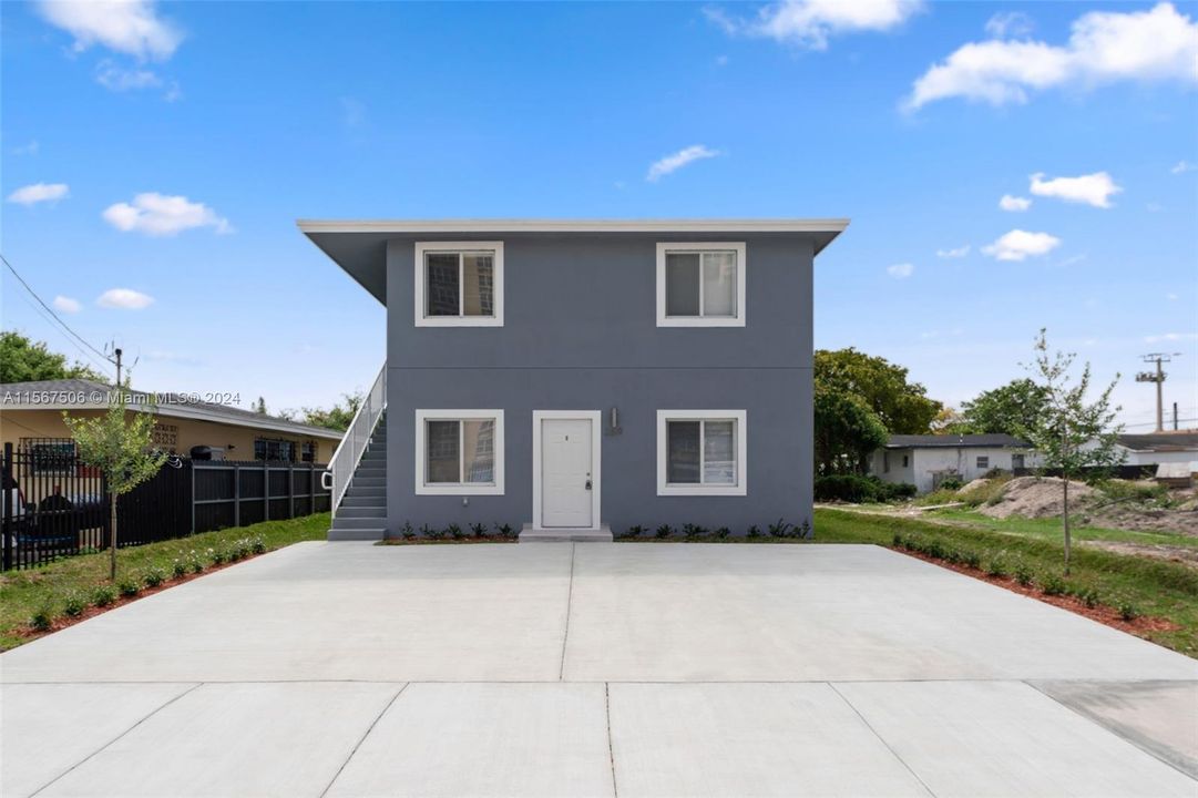 Active With Contract: $799,000 (0 beds, 0 baths, 2386 Square Feet)