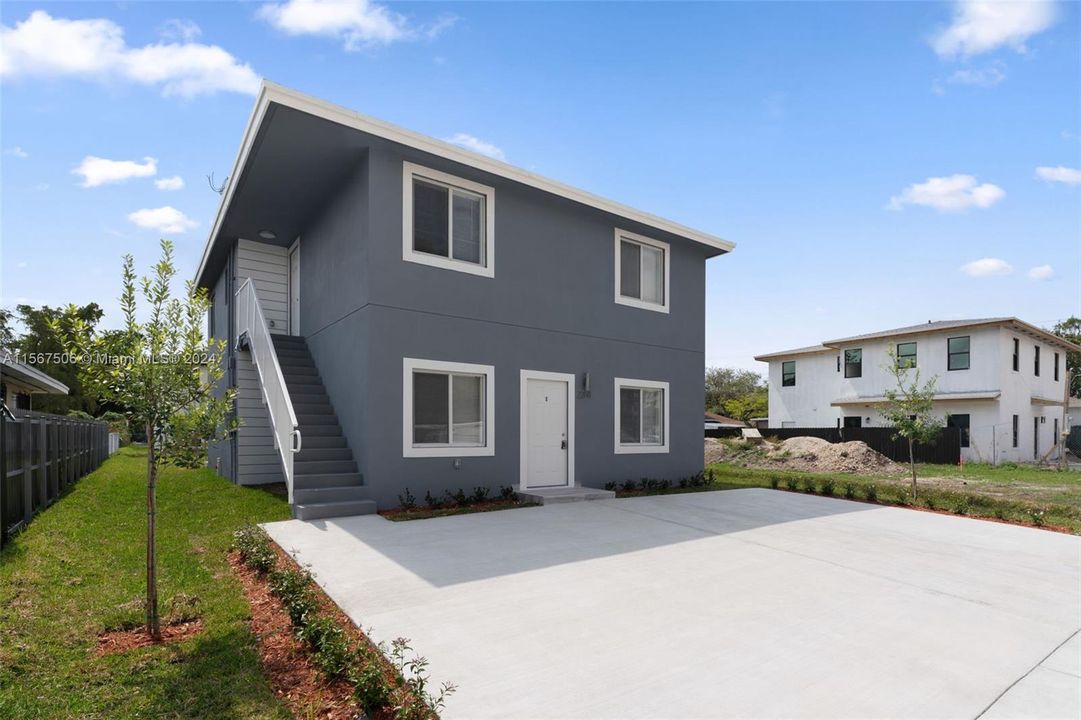 Active With Contract: $799,000 (0 beds, 0 baths, 2386 Square Feet)