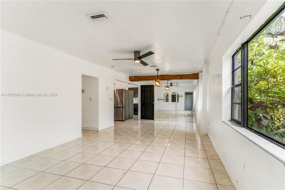 Active With Contract: $2,800 (3 beds, 2 baths, 1757 Square Feet)