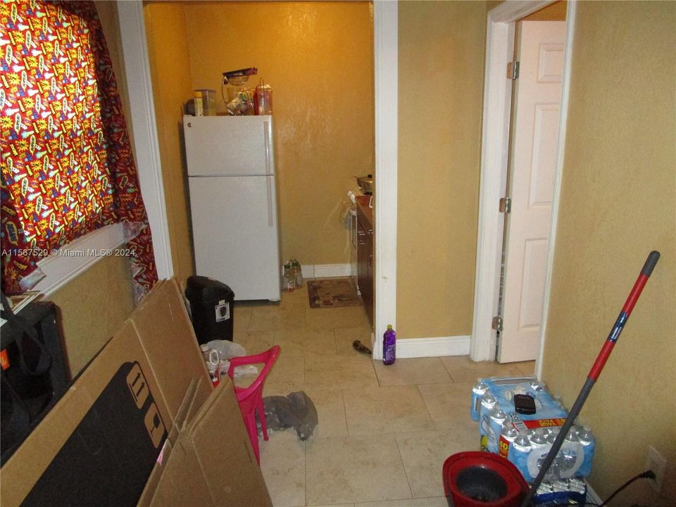 Recently Sold: $545,000 (4 beds, 3 baths, 1569 Square Feet)