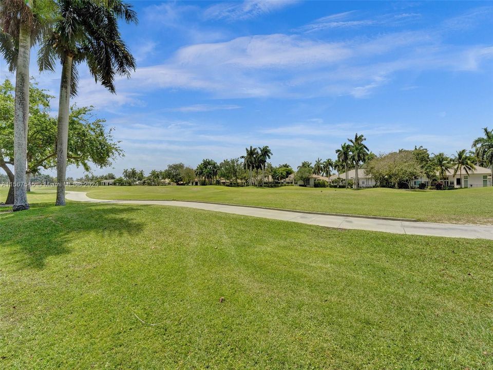 最近售出: $1,850,000 (5 贝兹, 4 浴室, 3597 平方英尺)