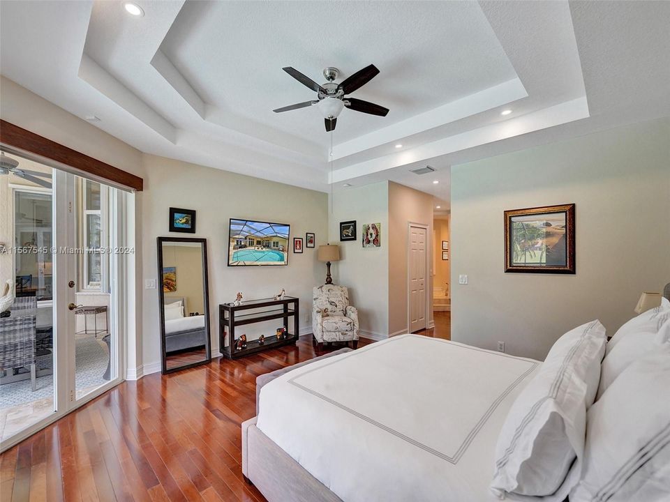 最近售出: $1,850,000 (5 贝兹, 4 浴室, 3597 平方英尺)