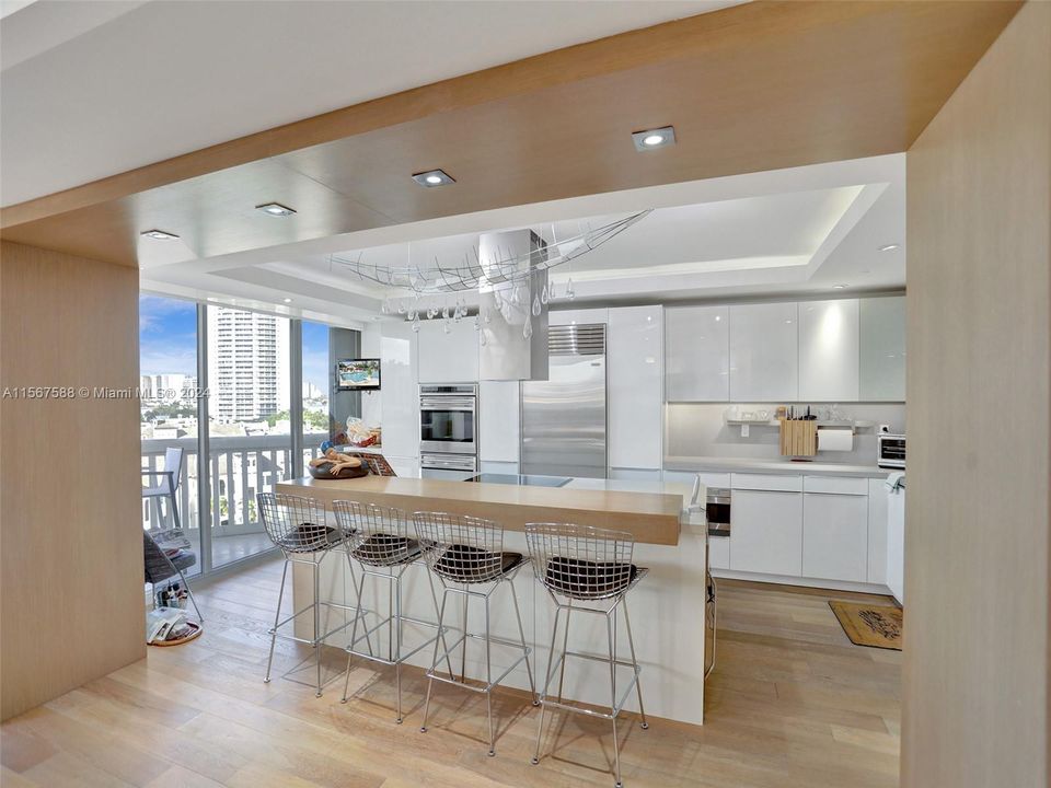 Recently Sold: $1,450,000 (3 beds, 3 baths, 2590 Square Feet)