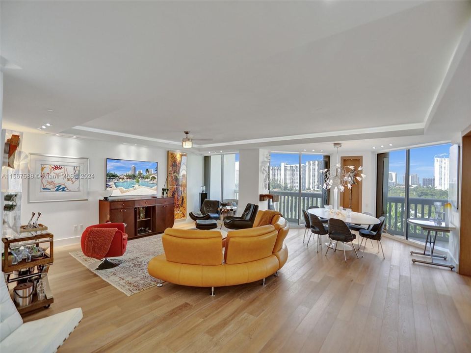 Recently Sold: $1,450,000 (3 beds, 3 baths, 2590 Square Feet)